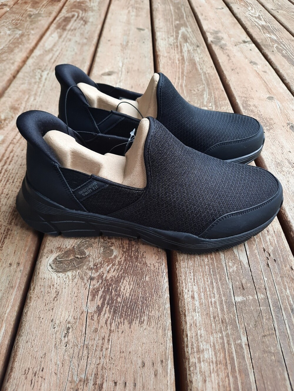 NWT Skechers Hands Free Swift Fit Memory Foam Black Slip-on Shoes Size 8.5 - Picture 3 of 16